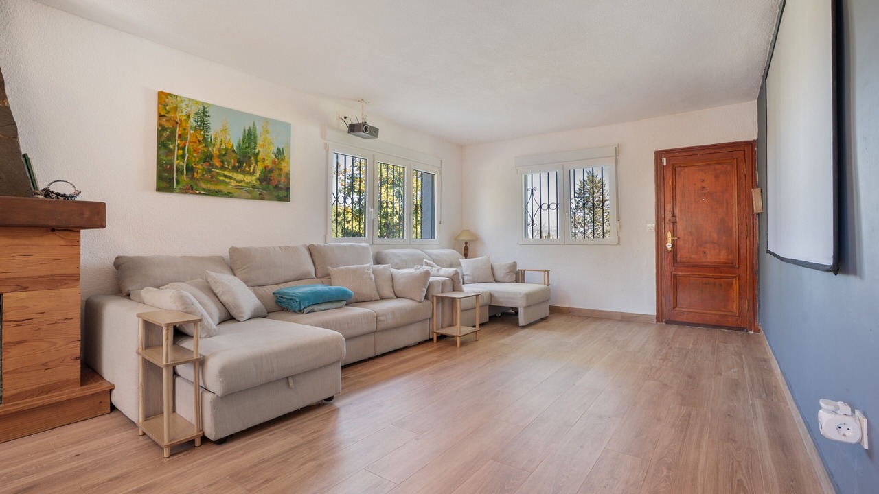 Photo of Livingroom in Gojar