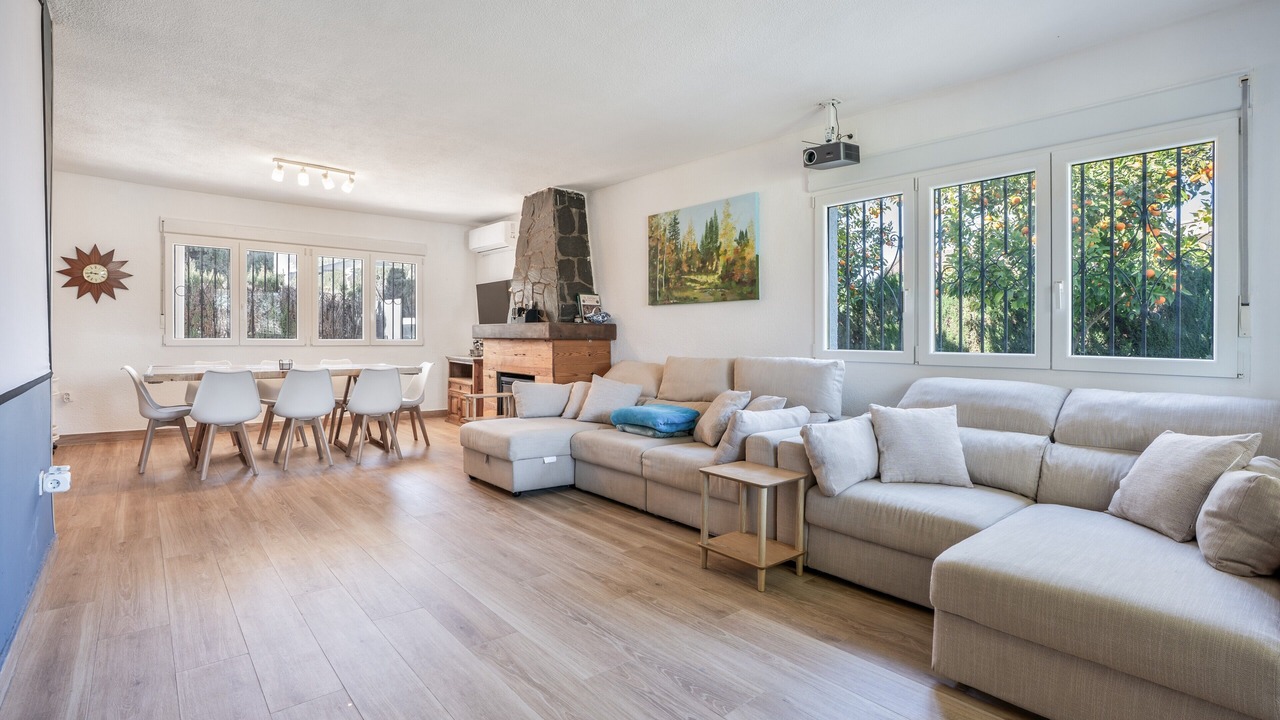 Photo of Livingroom in Gojar