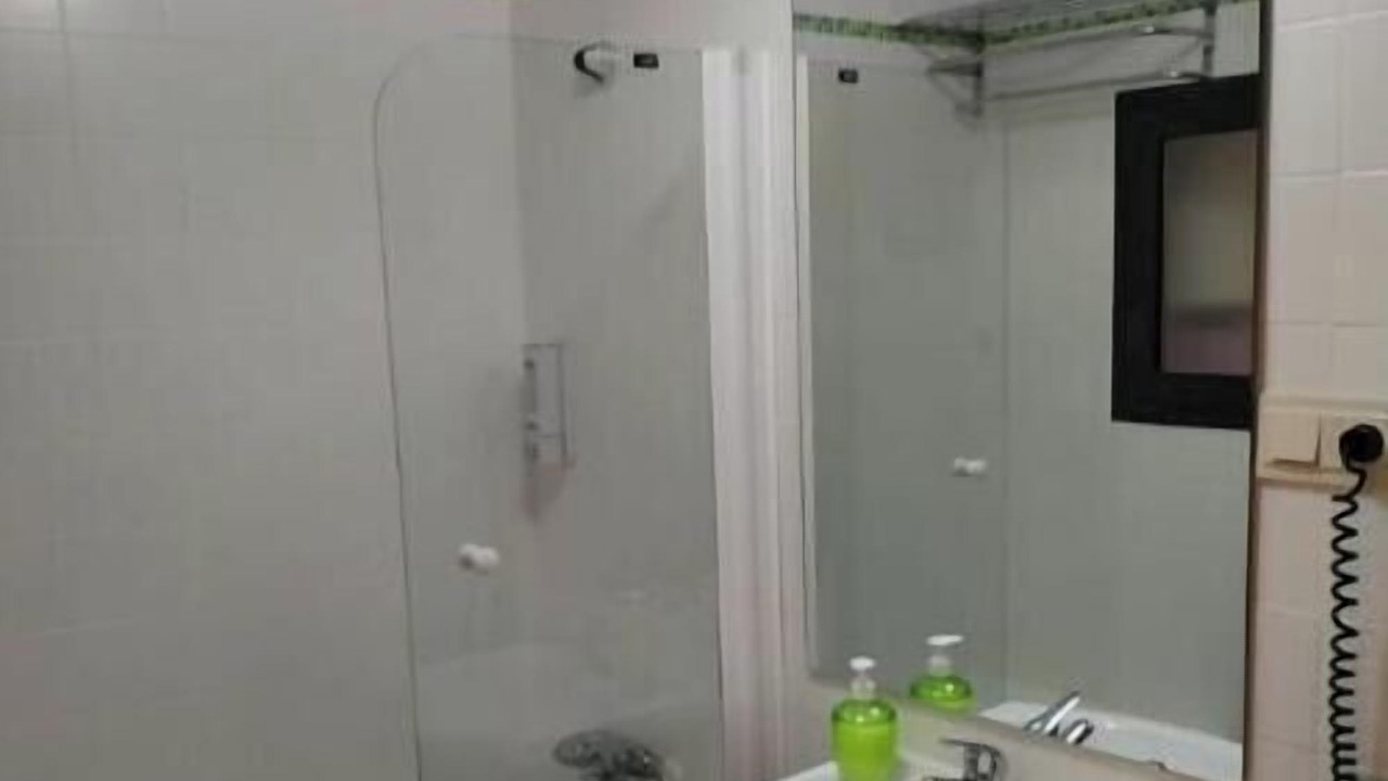 Photo of Bathroom in Niguelas