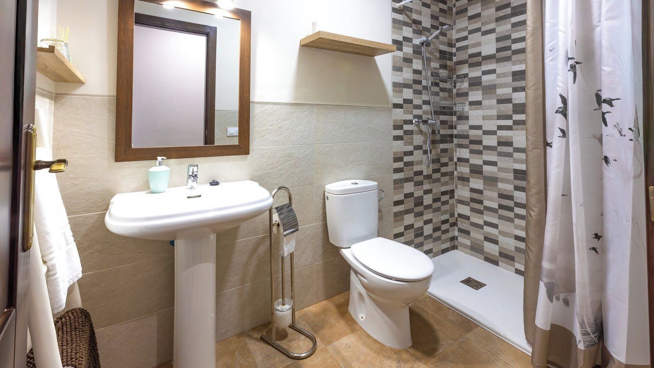 Photo of Bathroom in Carcabuey