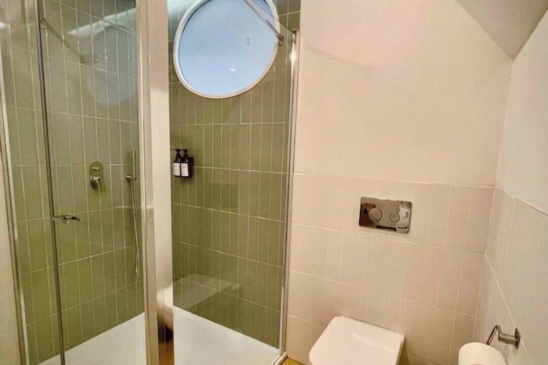 Photo of Bathroom in Feria