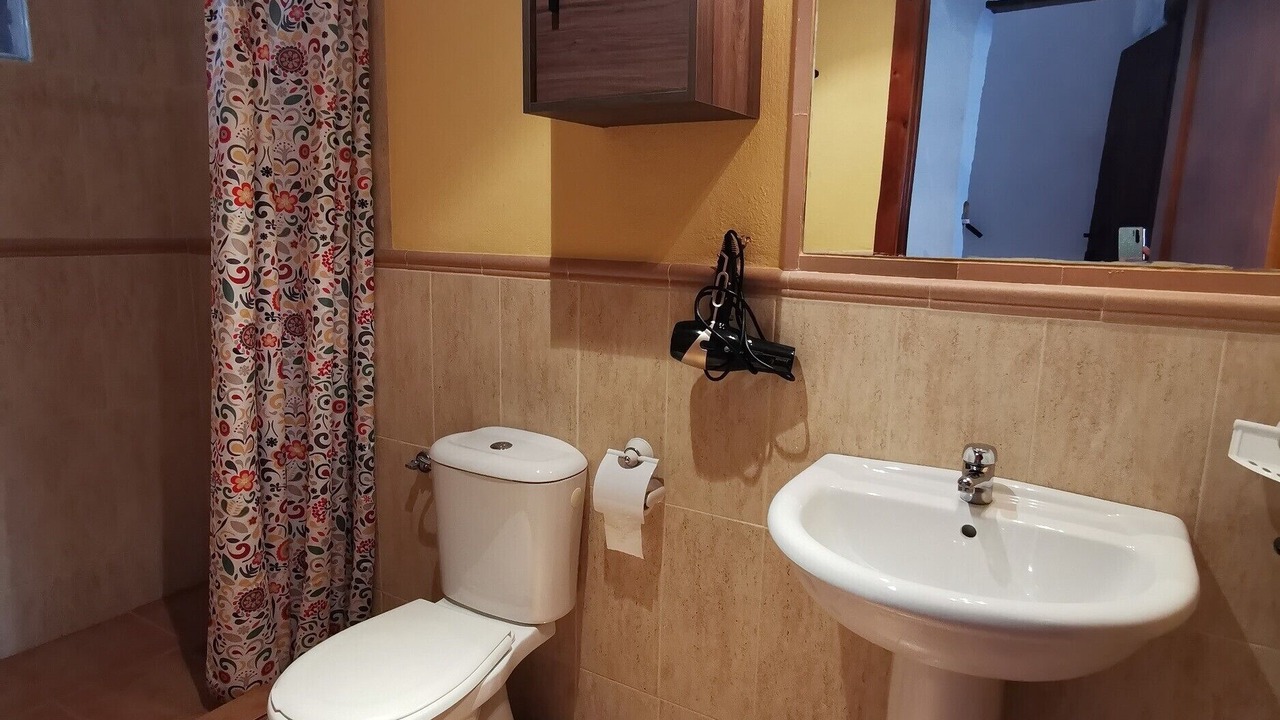 Photo of Bathroom in Castillo de Locubin