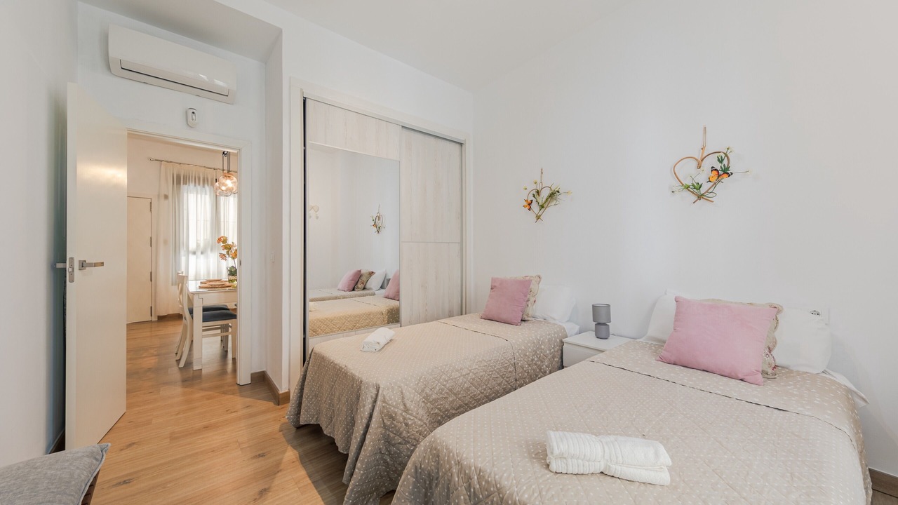 Photo of Bedroom in Alameda