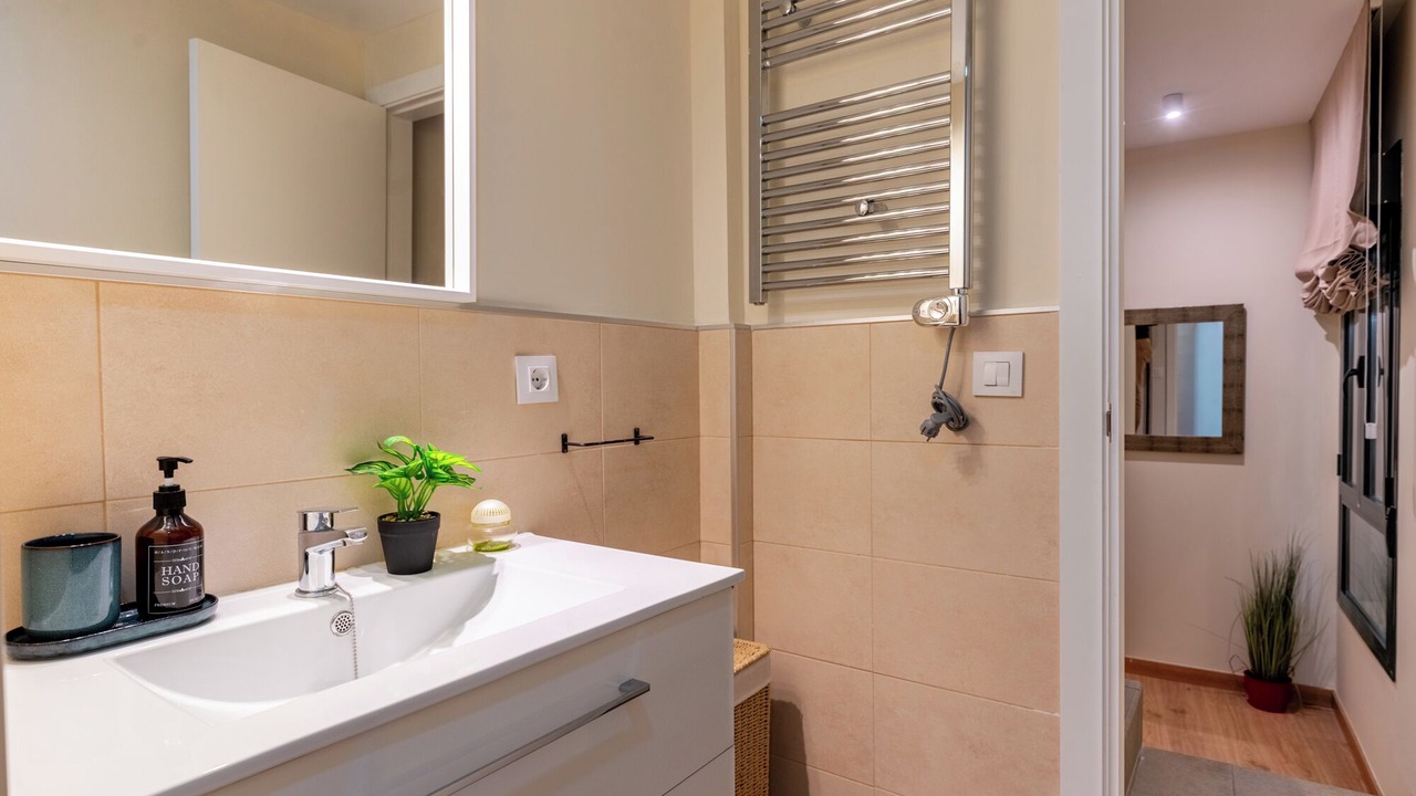 Photo of Bathroom in Feria