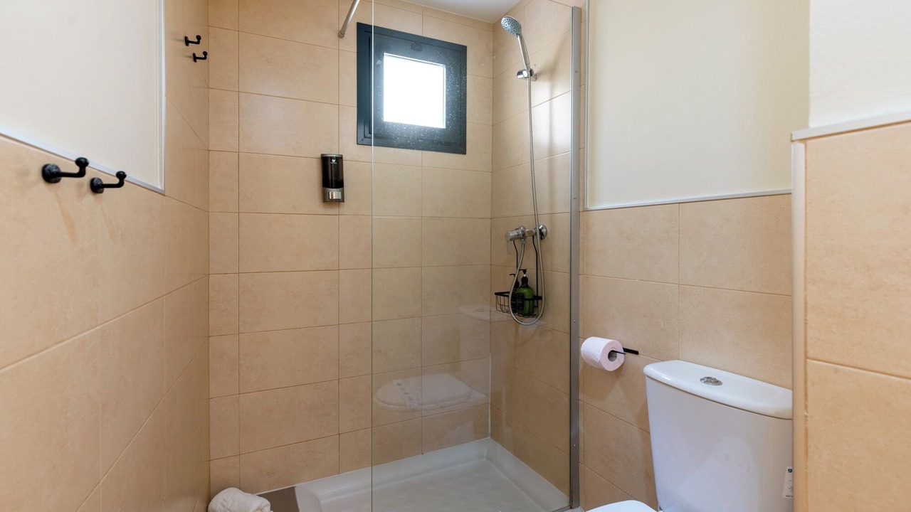 Photo of Bathroom in Feria