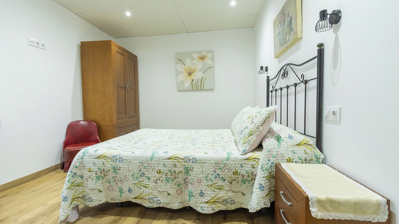 Photo of Bedroom in Cardes