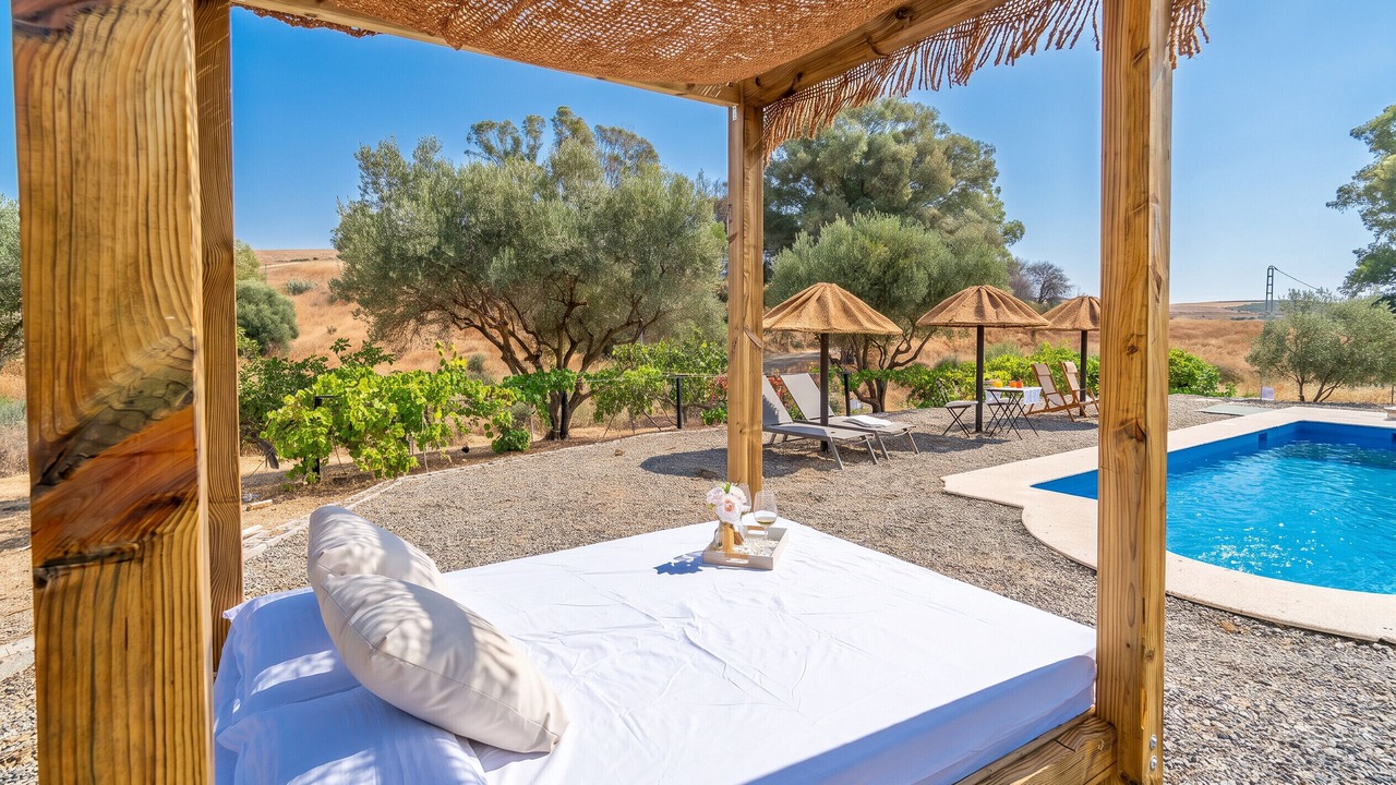 Photo of Outdoor in Coin
