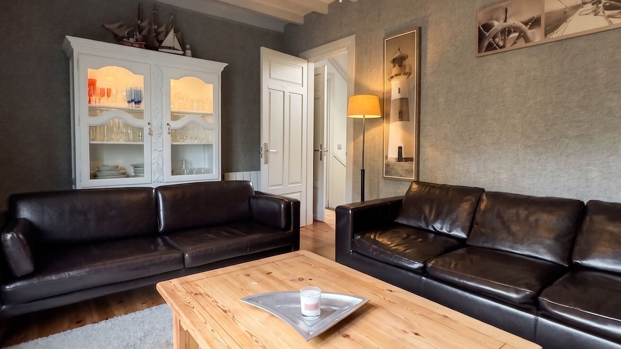 Photo of Livingroom in Poo