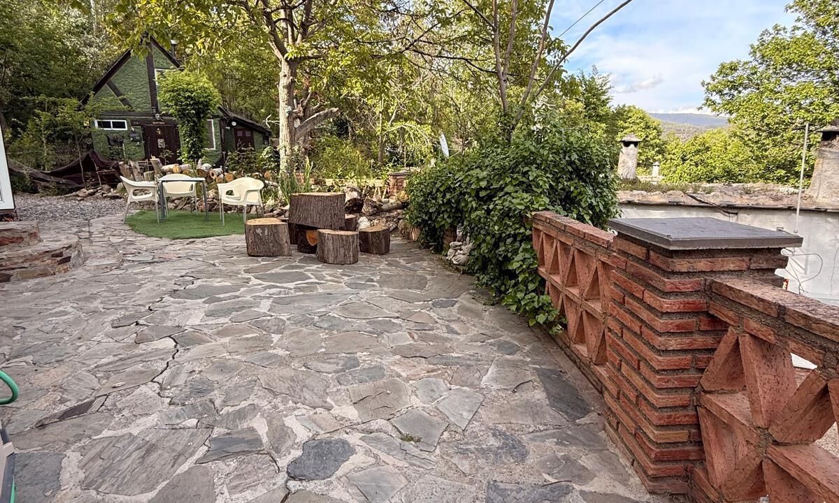 Photo of Outdoor in Pitres