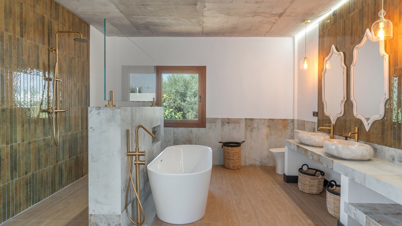Photo of Bathroom in Coin