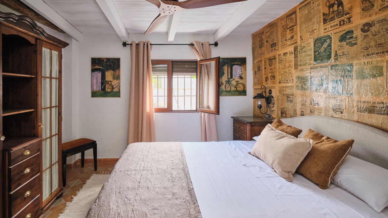 Photo of Bedroom in Arenas del Rey