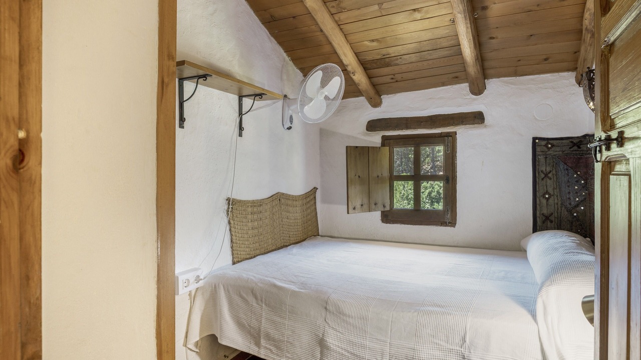 Photo of Bedroom in Linares de la Sierra