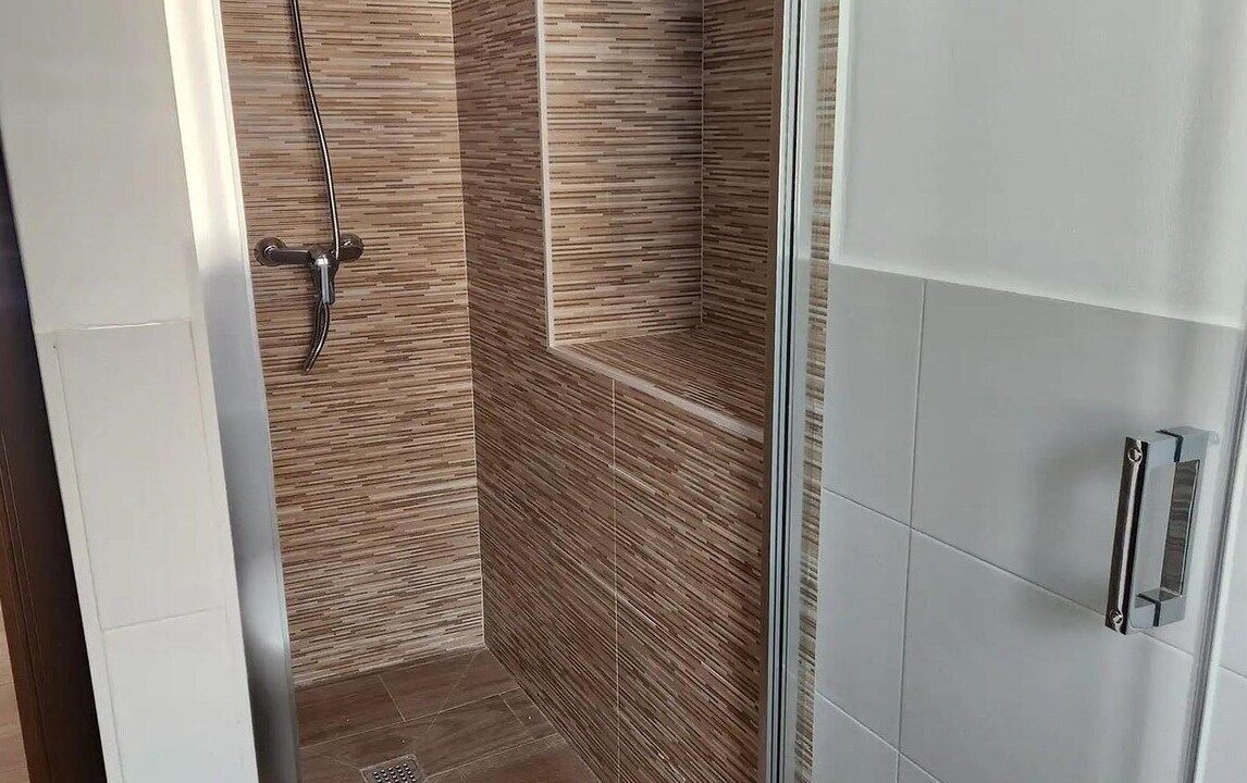 Photo of Bathroom in Canillas de Albaida