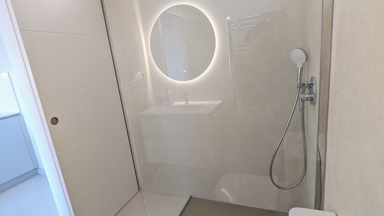 Photo of Bathroom in Urbanizacion Marbessa
