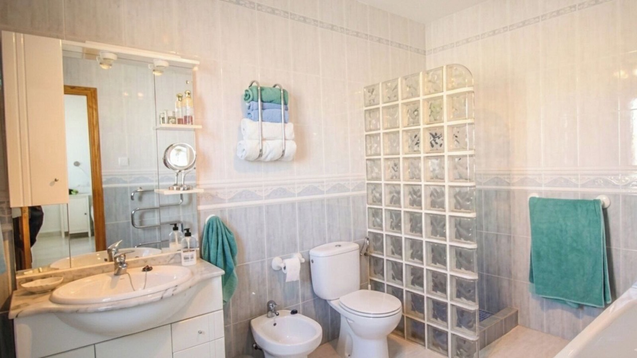 Photo of Bathroom in Arboleas