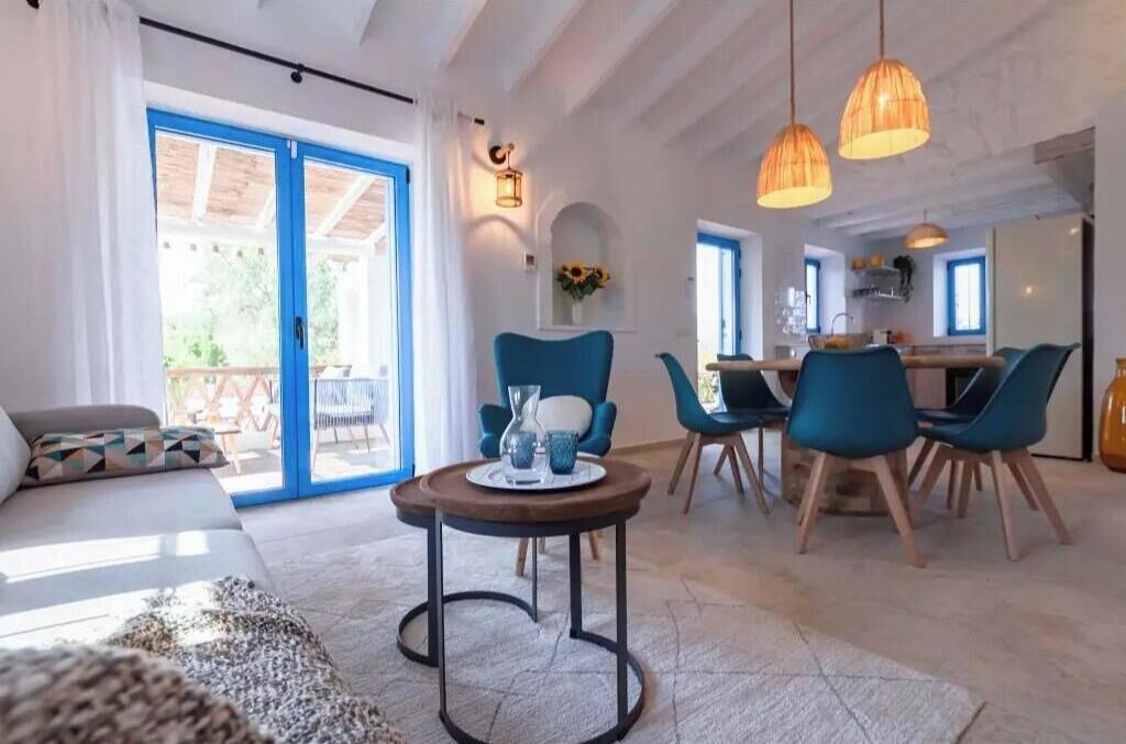 Photo of Livingroom in Comares