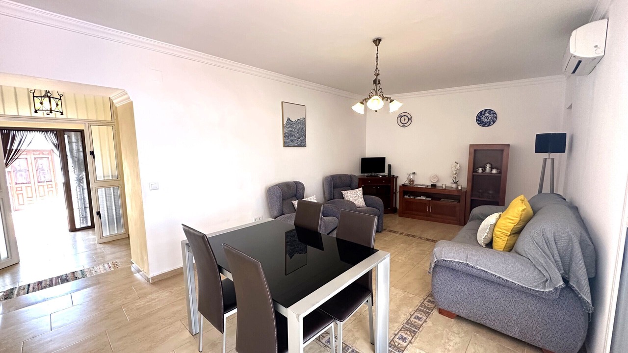 Photo of Livingroom in Maro