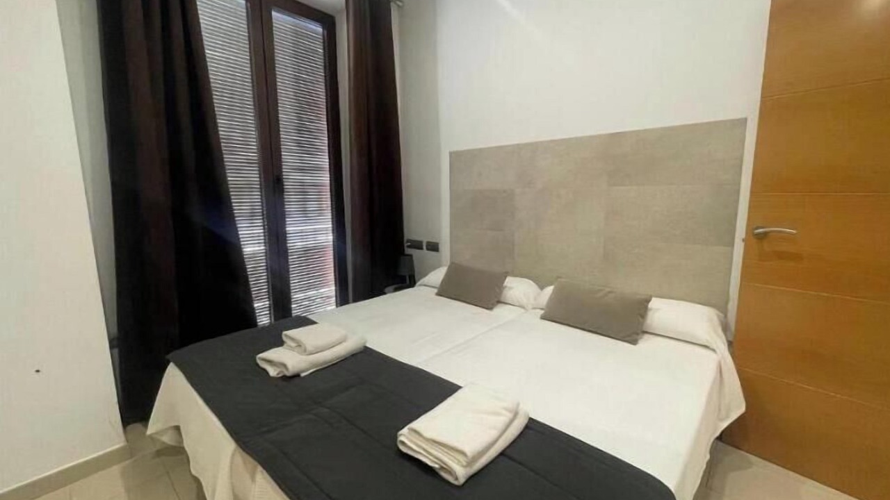 Photo of Bedroom in Central District