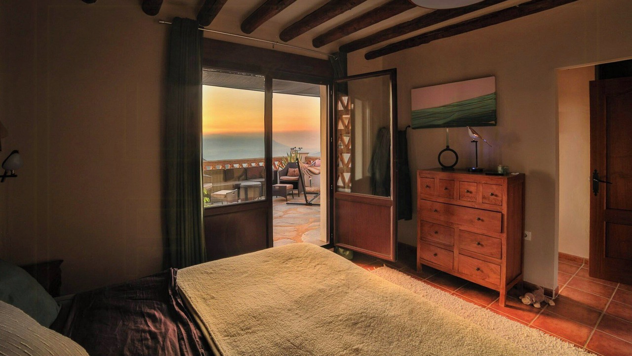 Photo of Bedroom in Mecina Bombaron