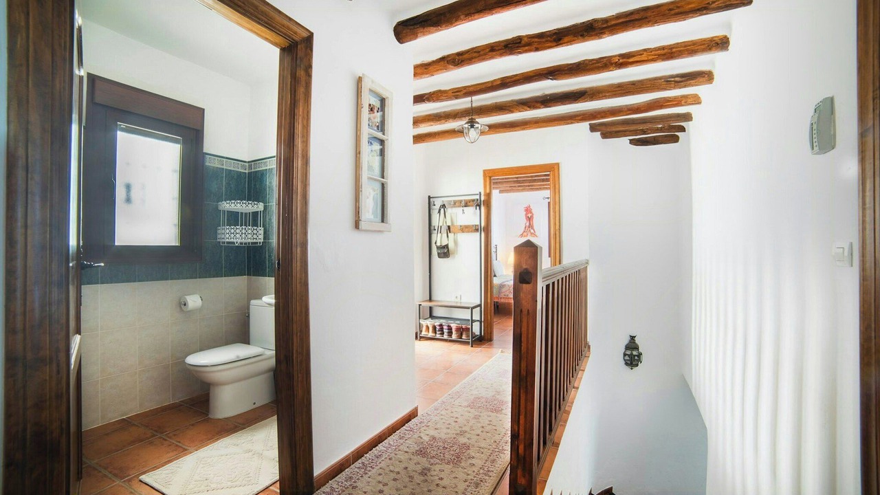 Photo of Bathroom in Mecina Bombaron