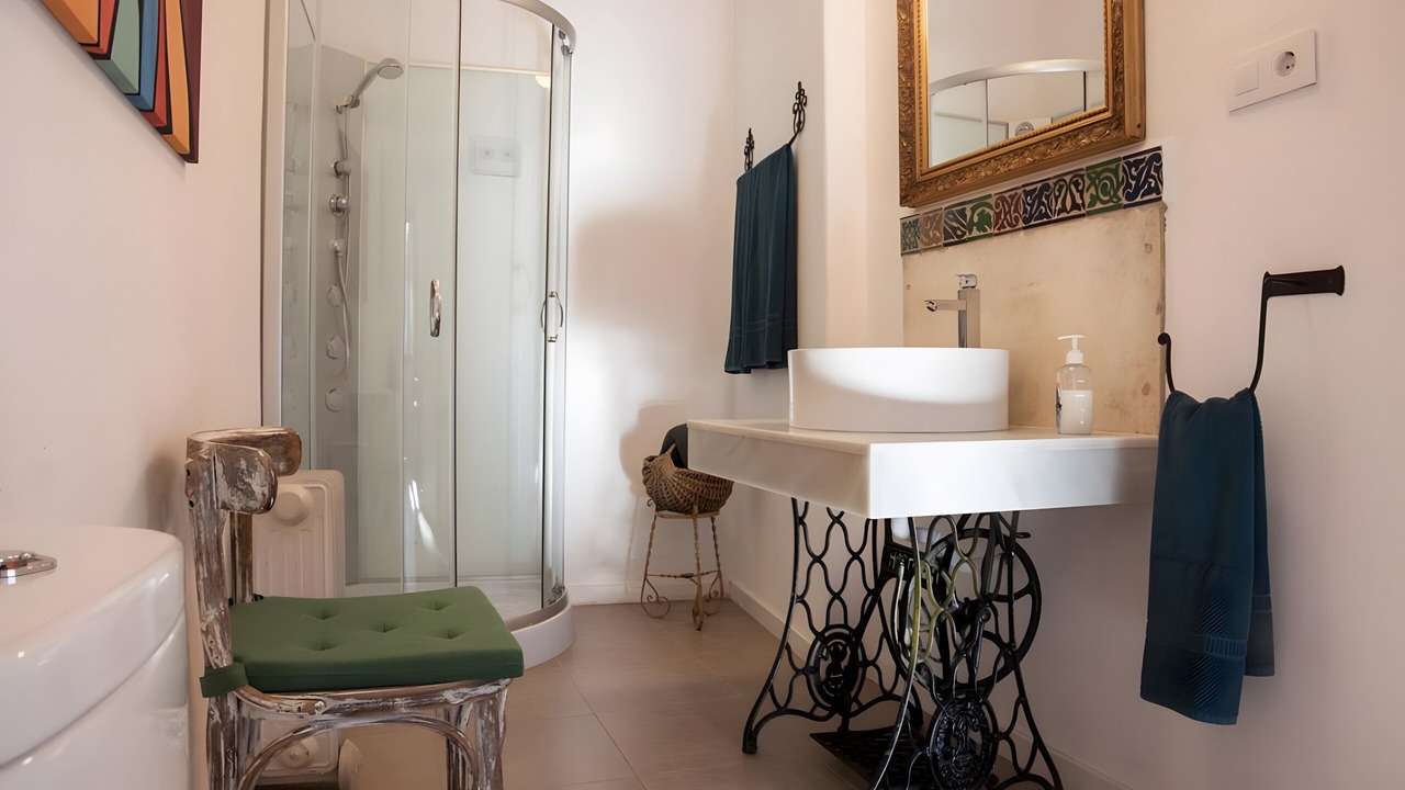 Photo of Bathroom in Santa Ana la Real