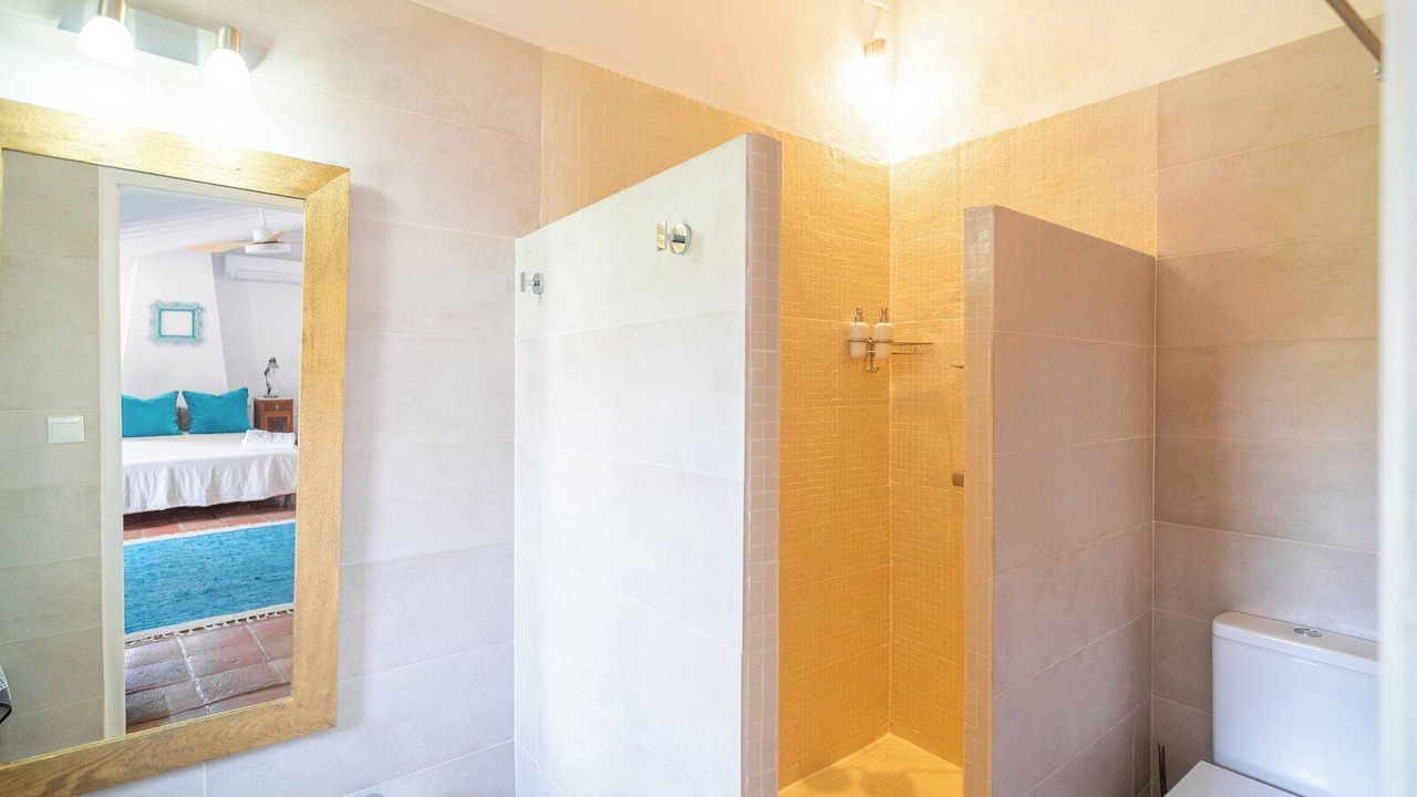 Photo of Bathroom in Periana