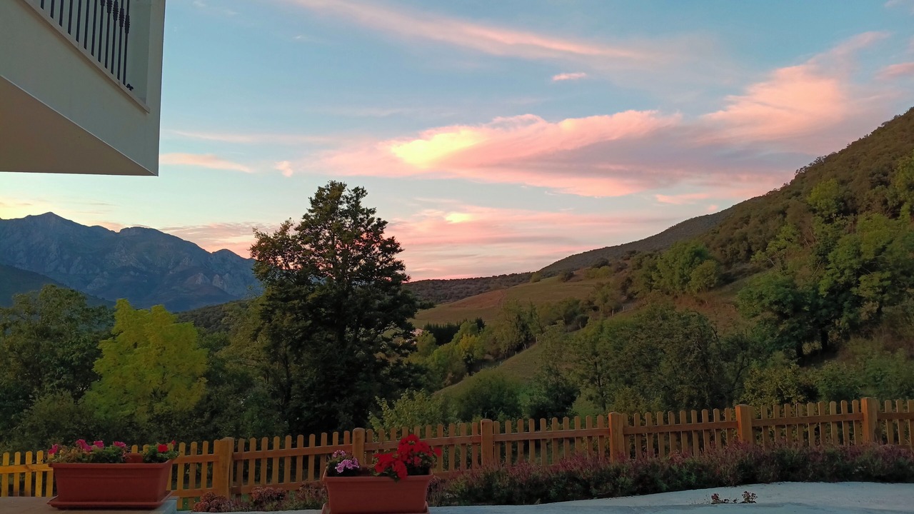 Photo of Outdoor in Tollo