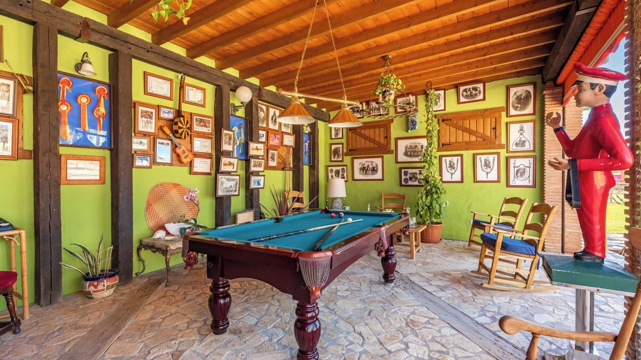 Photo of Bedroom in Coin