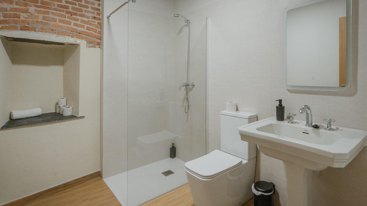 Photo of Bathroom in Nava de la Asuncion