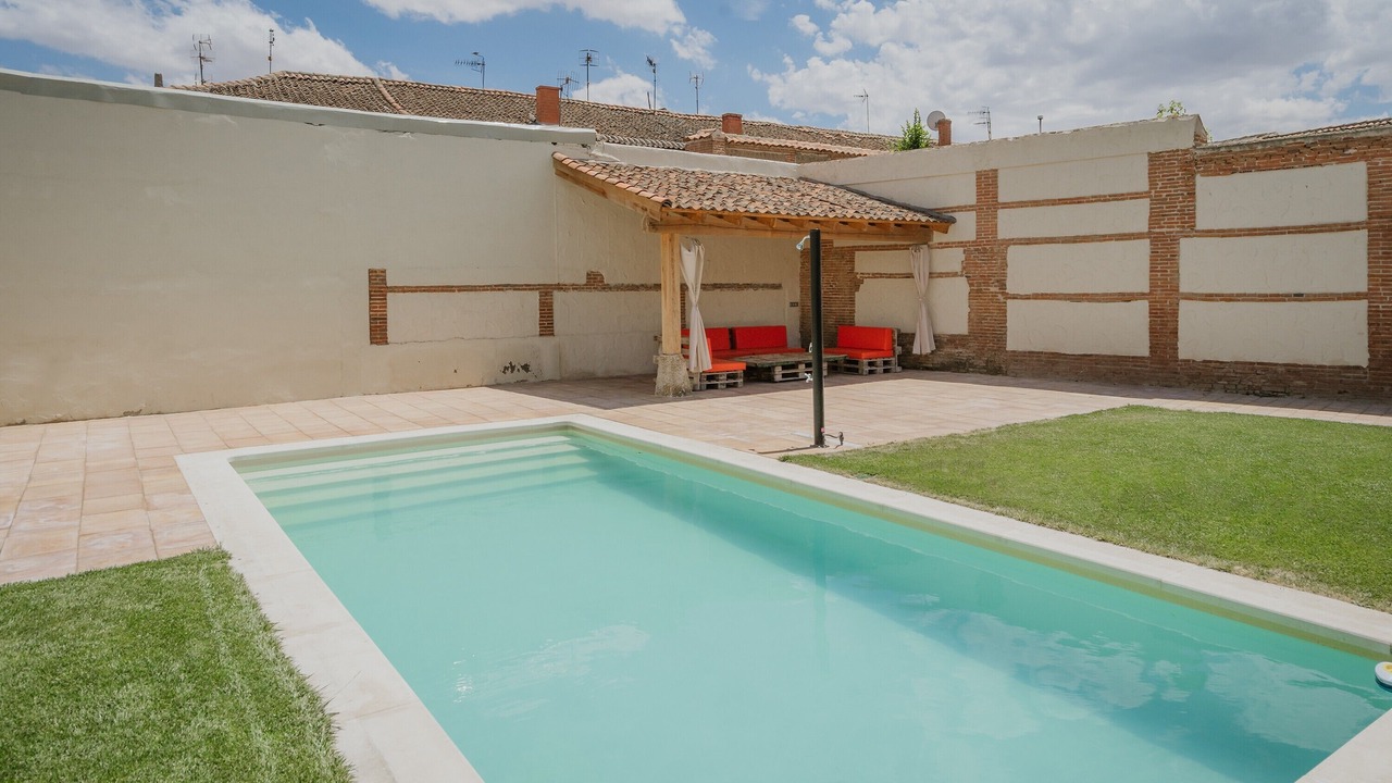 Photo of Outdoor in Nava de la Asuncion