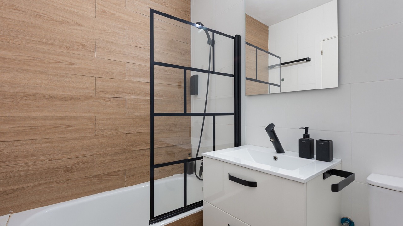 Photo of Bathroom in Bailen-Miraflores