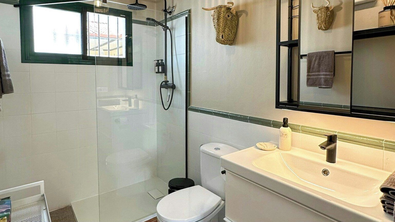 Photo of Bathroom in Alcaucin