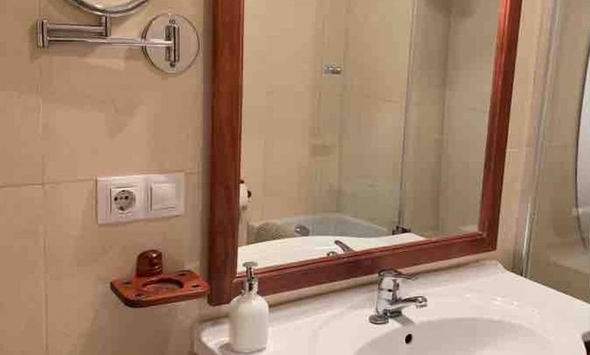 Photo of Bathroom in Jardin de la Abadia