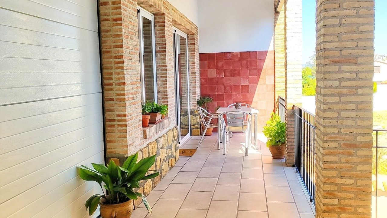 Photo of Patio Balcony in Luque