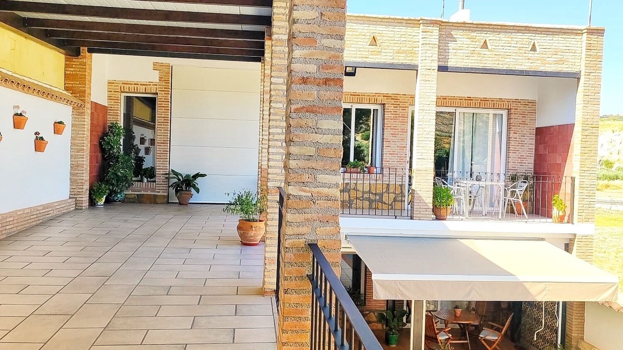 Photo of Patio Balcony in Luque