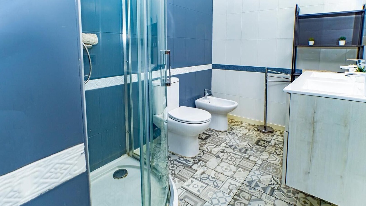 Photo of Bathroom in Retamar