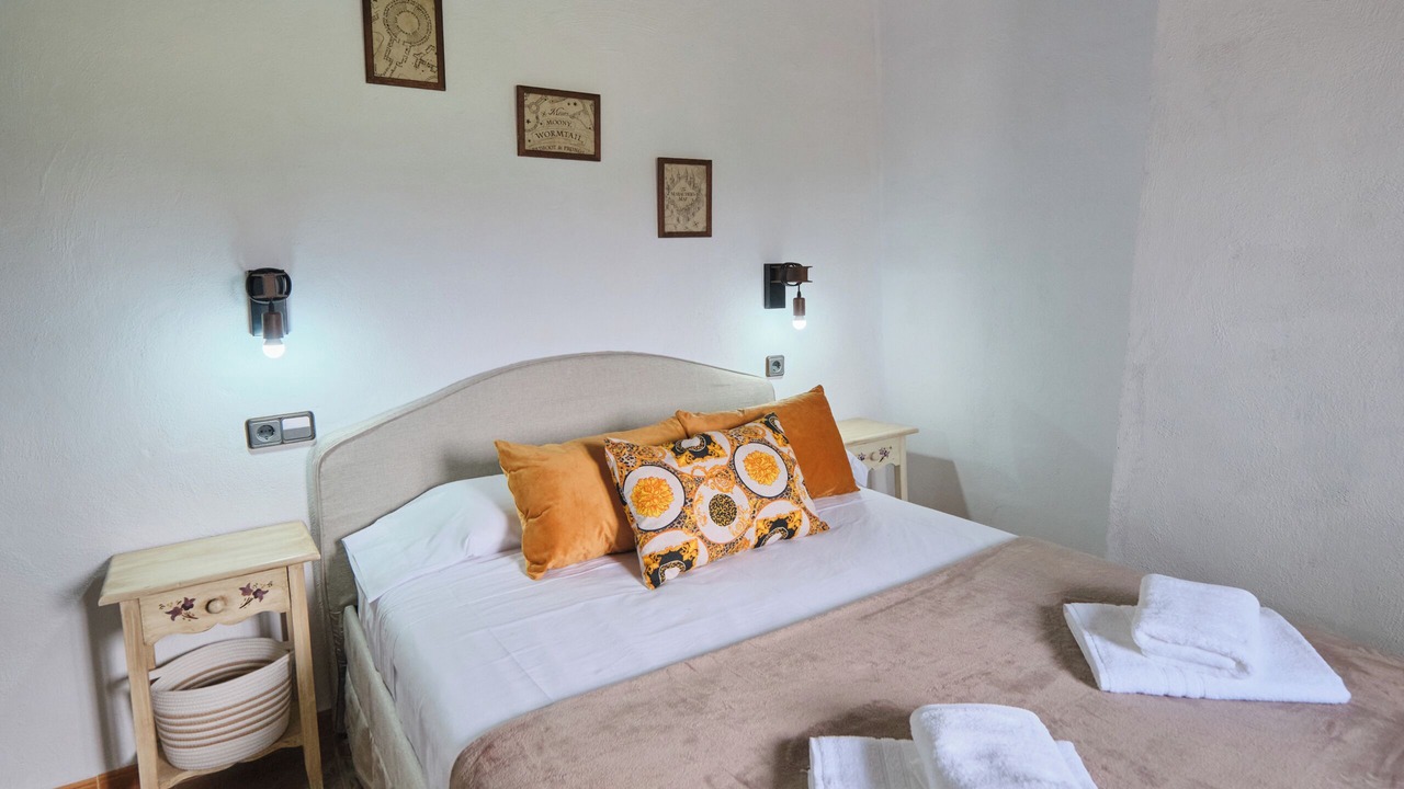 Photo of Bedroom in Arenas del Rey
