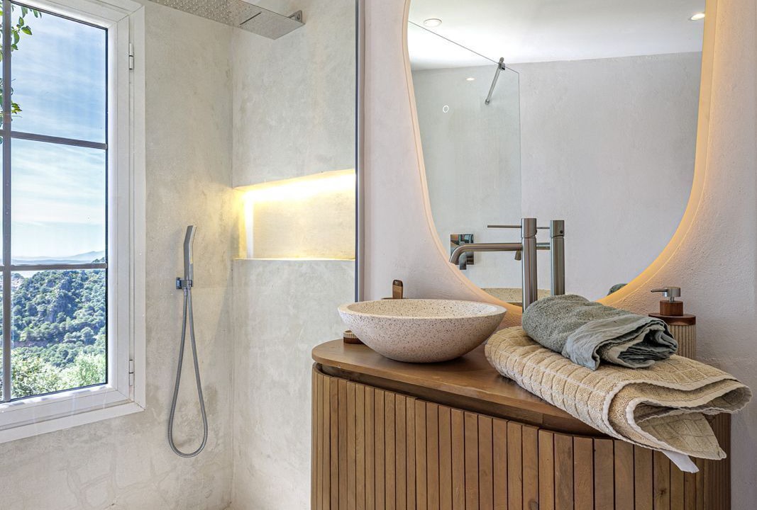 Photo of Bathroom in Casares