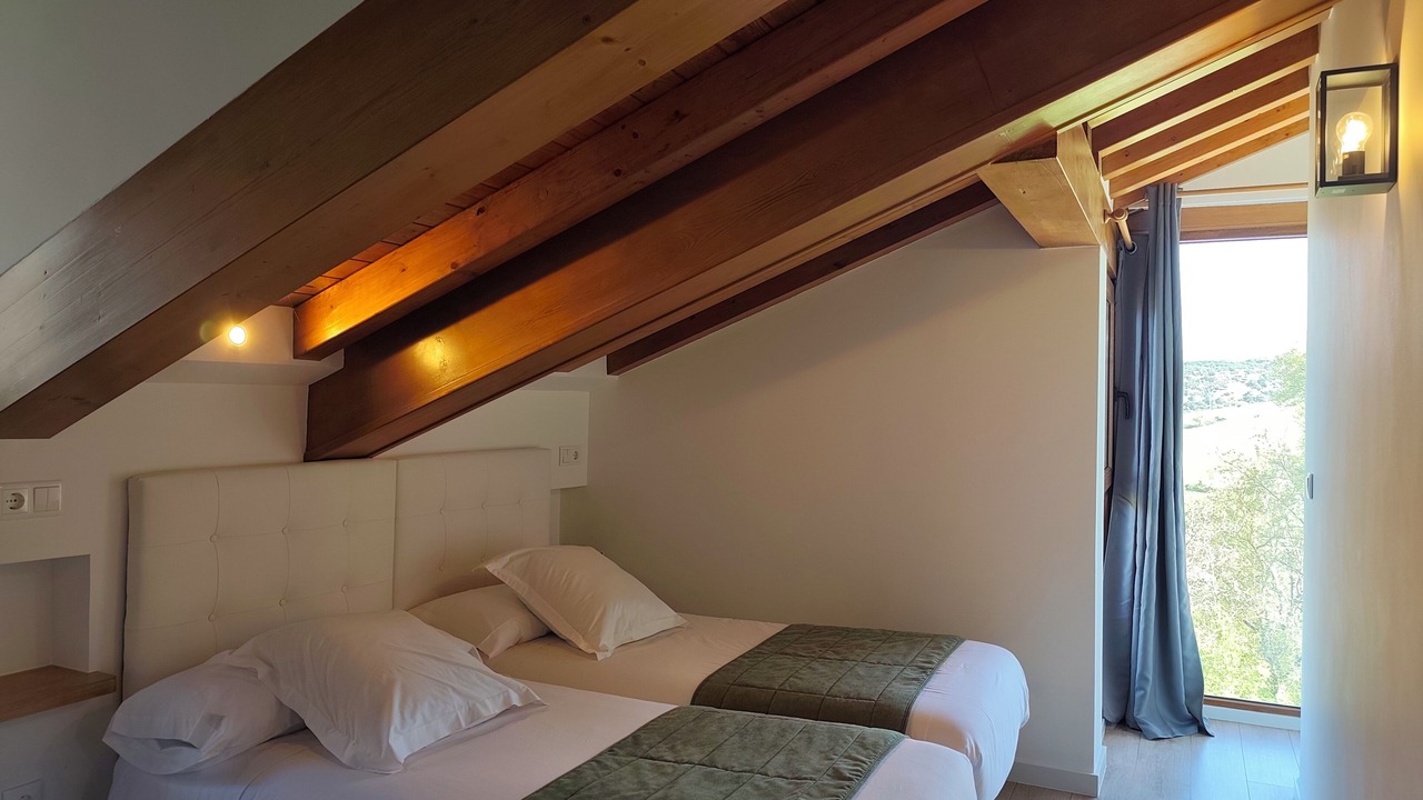 Photo of Bedroom in Tollo
