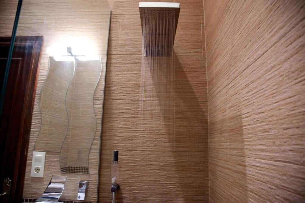 Photo of Bathroom in La Trinidad-San Juan y Todos los Santos