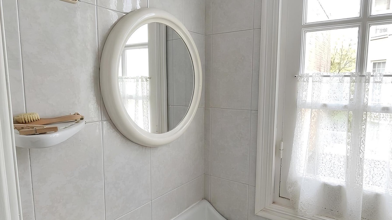 Photo of Bathroom in La Trinidad-San Juan y Todos los Santos