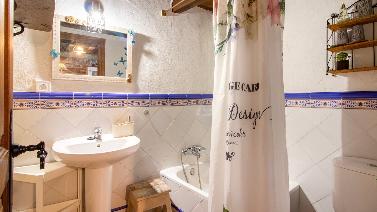 Photo of Bathroom in Reocin de los Molinos