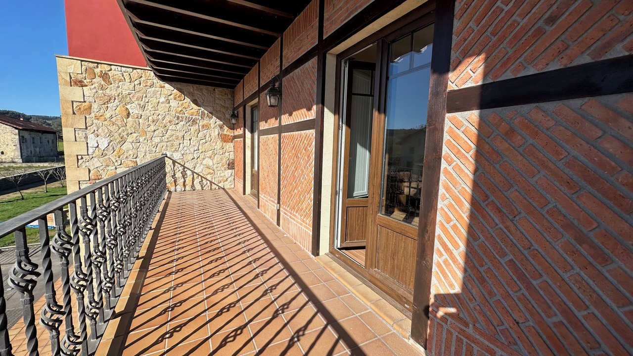 Photo of Outdoor in Barcena de Cicero