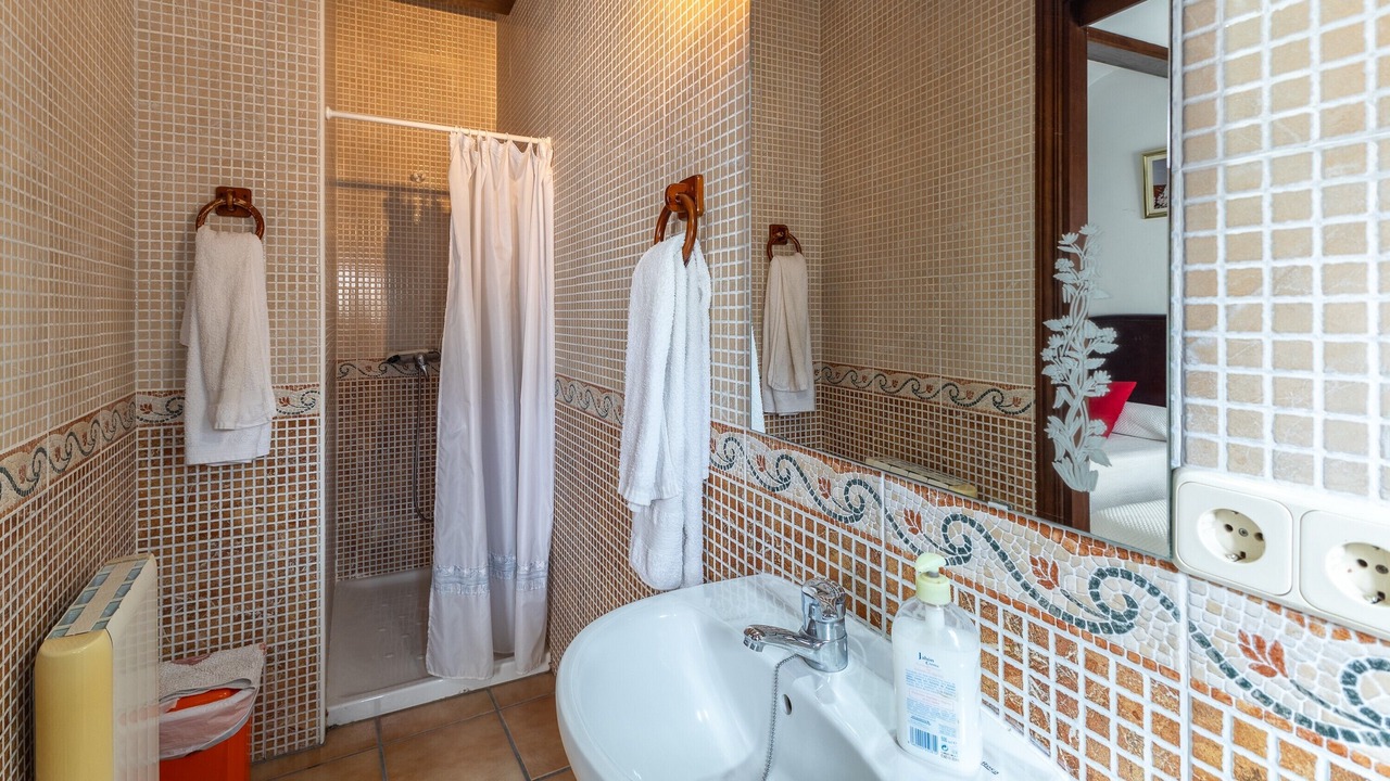 Photo of Bathroom in Valdelaguna
