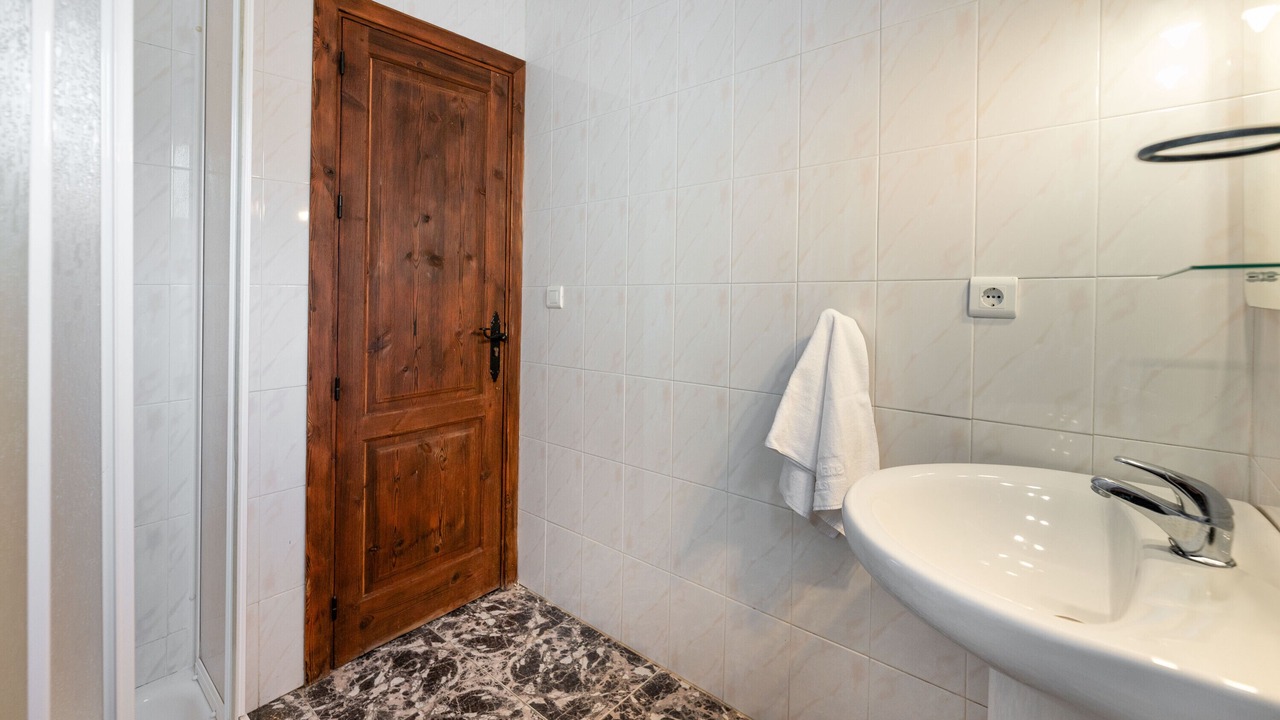 Photo of Bathroom in Guaro