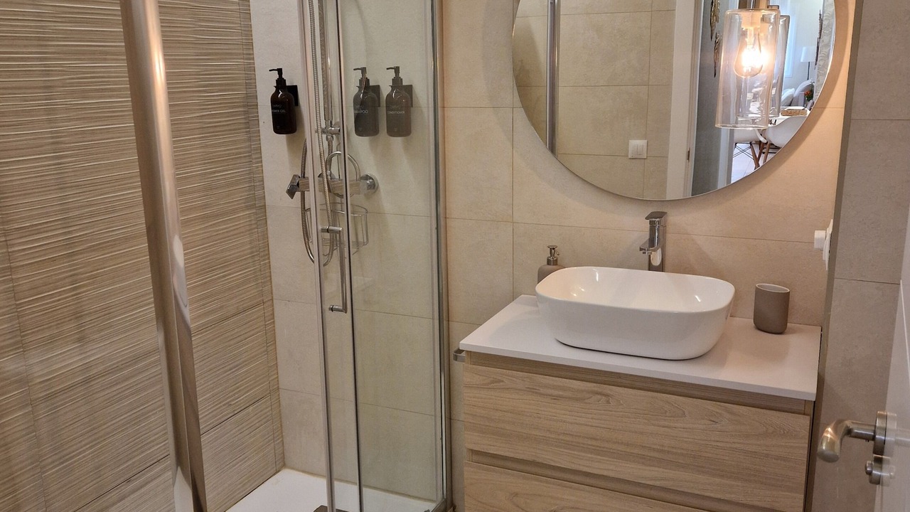Photo of Bathroom in Capuchinos