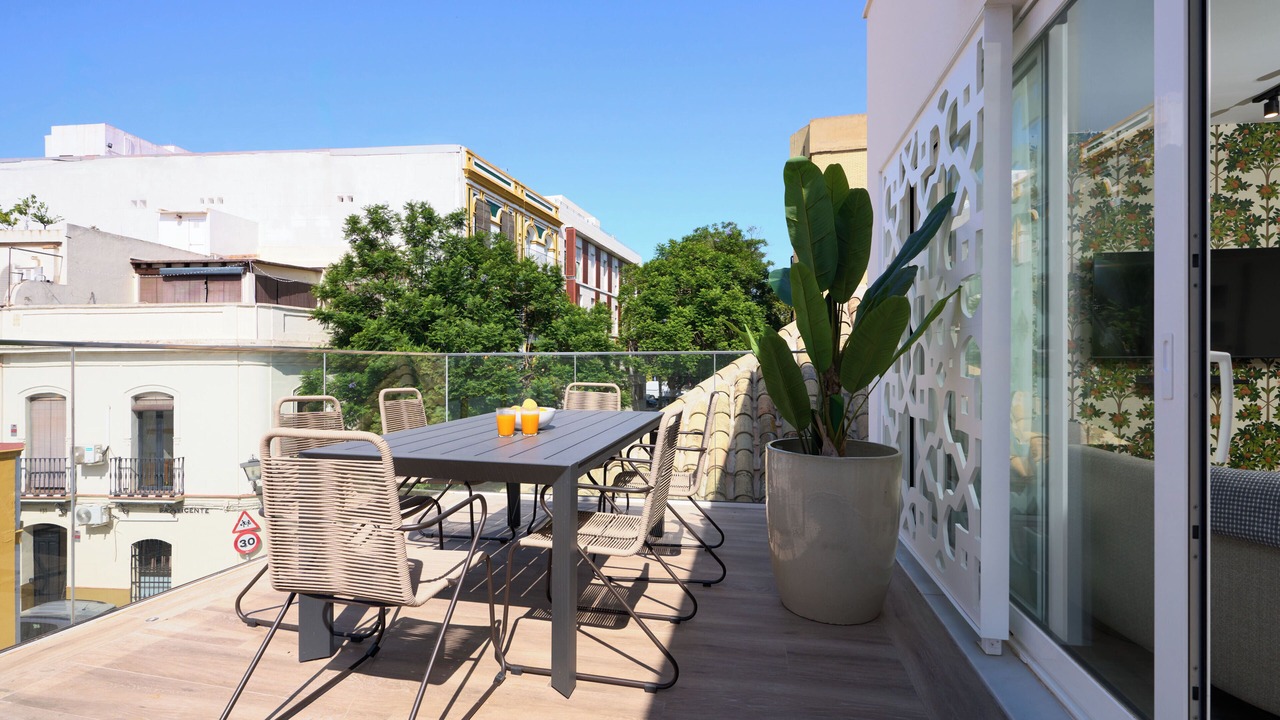 Photo of Patio Balcony in San Lorenzo