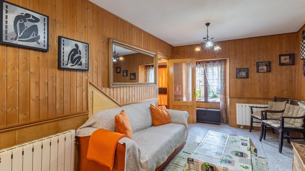 Photo of Livingroom in Navaluenga
