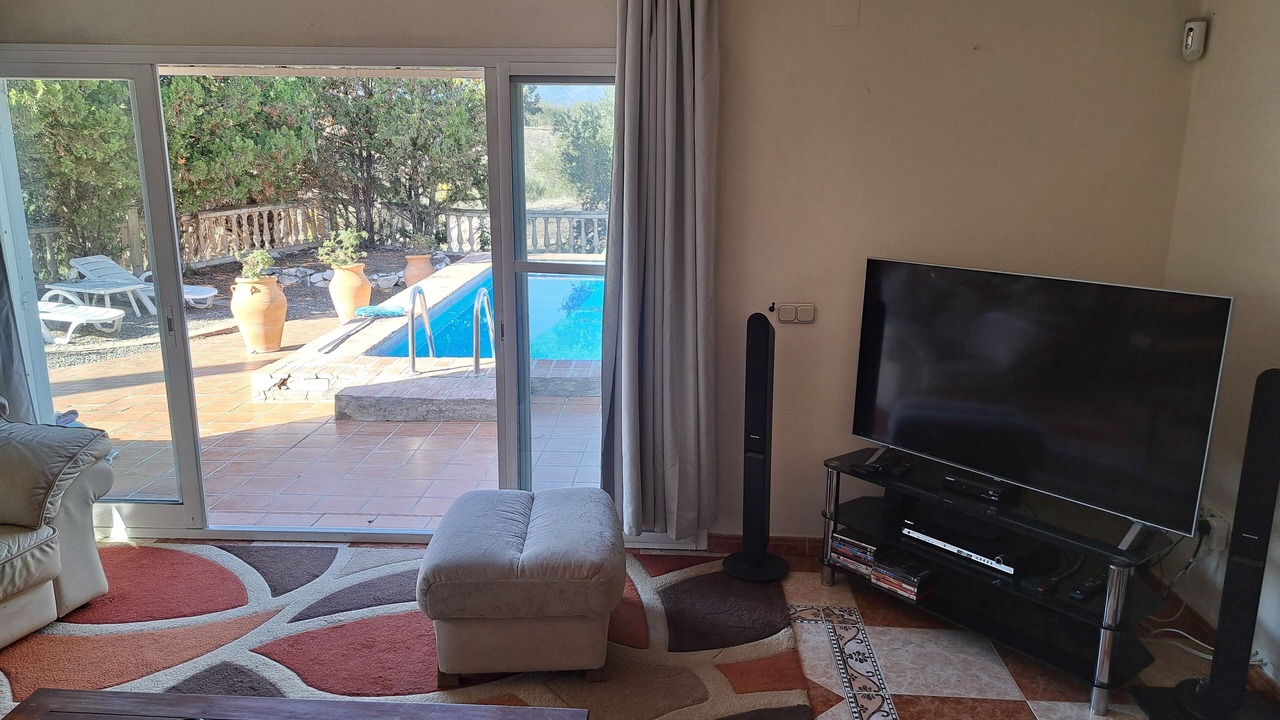 Photo of Outdoor in Coin
