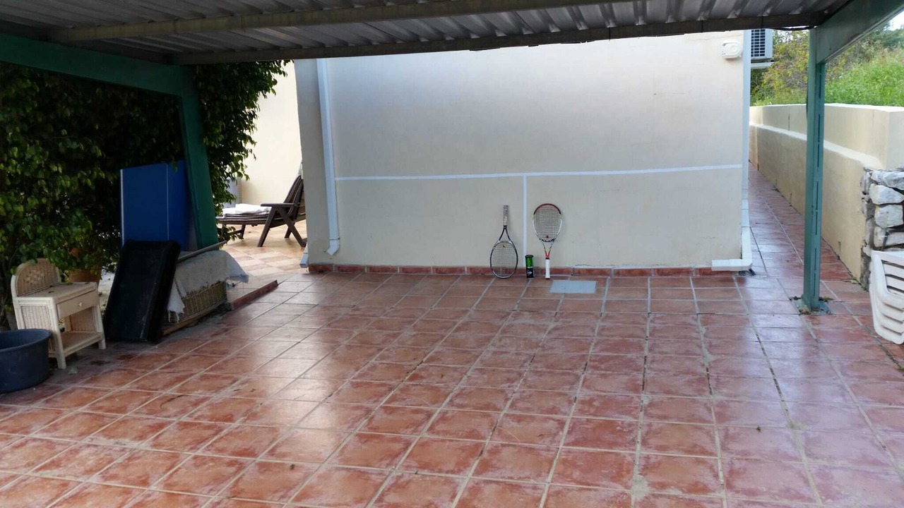 Photo of Outdoor in Coin